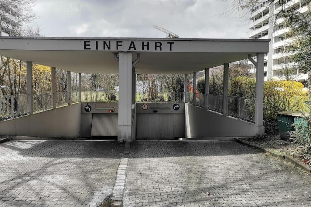 אוגסבורג Apartment Mit Balkon Und Privatparkplatz מראה חיצוני תמונה